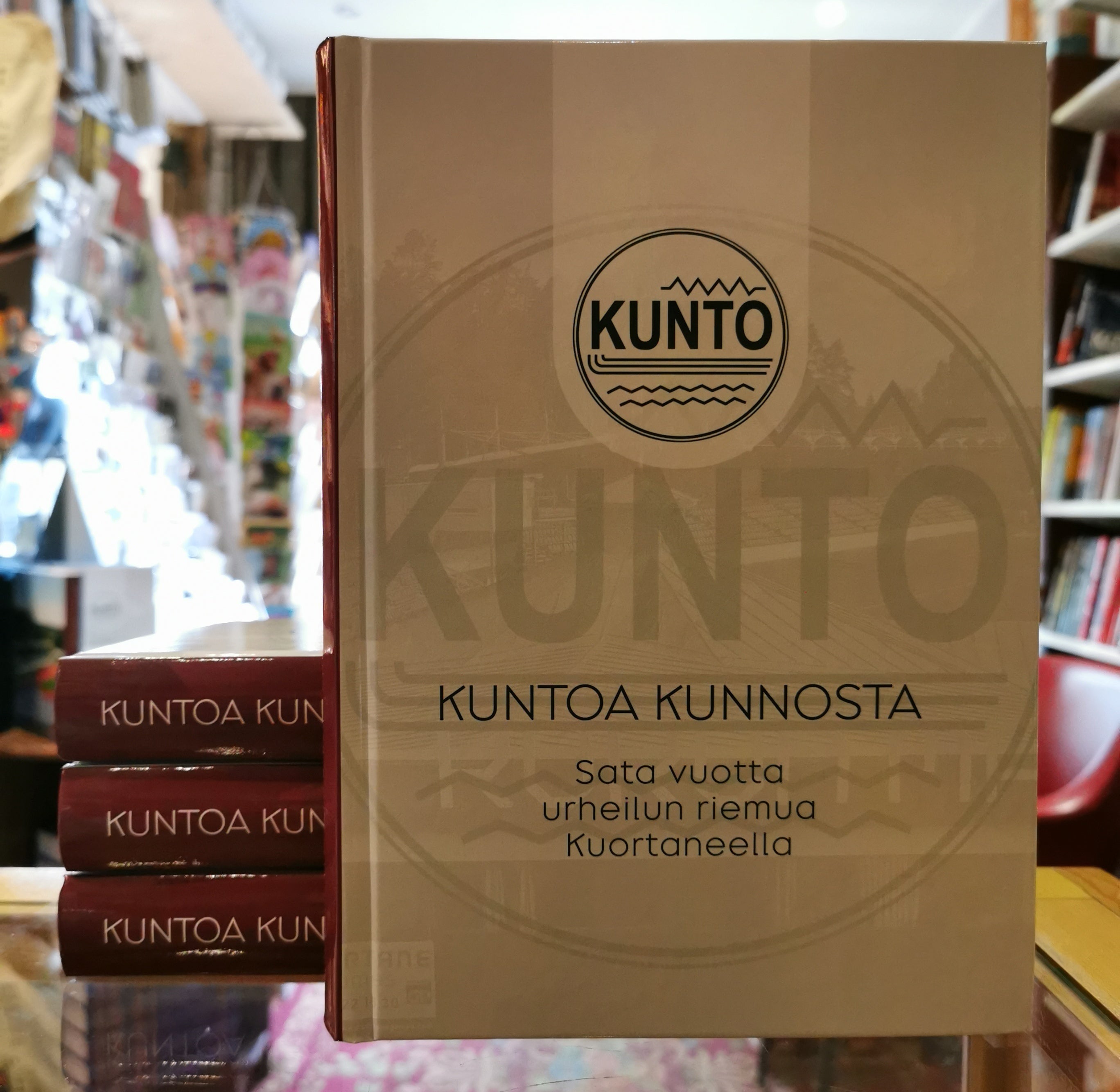 KUNTOA KUNNOSTA- 100 vuotta urheilun riemua Kuortaneella